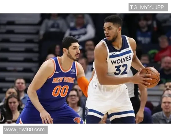 足球巨星巅峰对决各大明星齐聚一堂展现绝技与荣耀之战