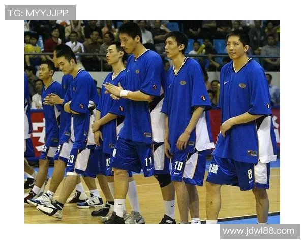 足球明星风云变幻从昔日辉煌到今日挑战的精彩对比