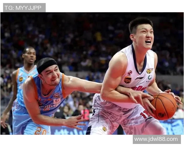 深圳篮球队在城市联赛中的灵活性展现与战术解析